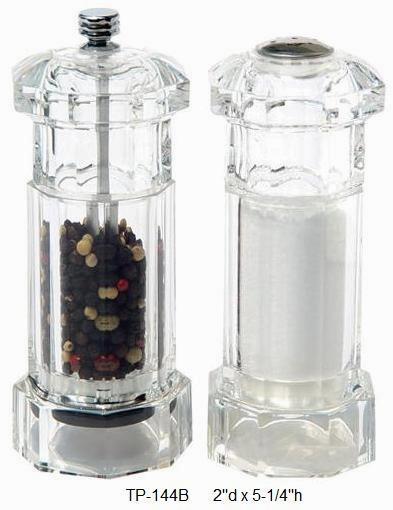 Pepper Mill & Salt Shaker